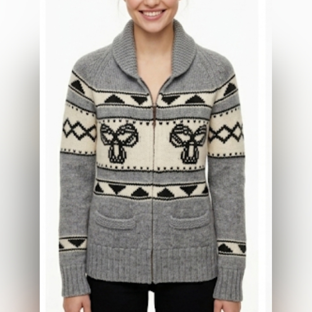 🌷Aritzia TNA "Sea to Sky" Cowichan-style zip-up cardigan in Grey🌷size: S
